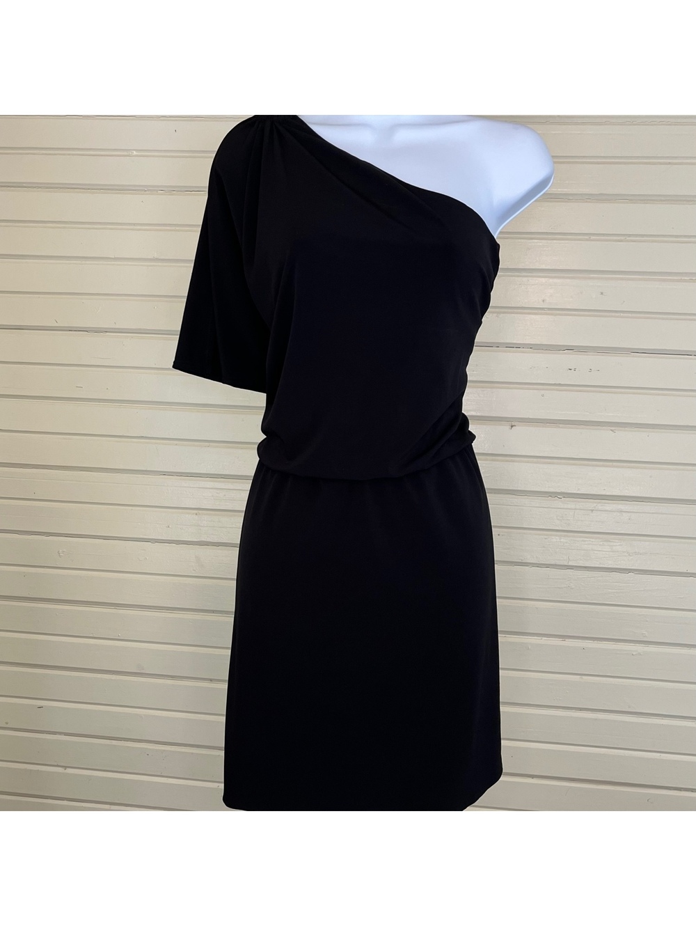 White House Black Market One Shoulder Black Draped Mini Cocktail Dress Size 4
